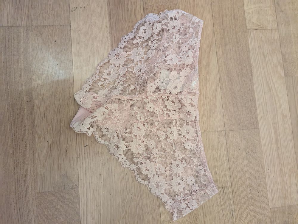 Lot de 4 culottes en dentelle Vêtements