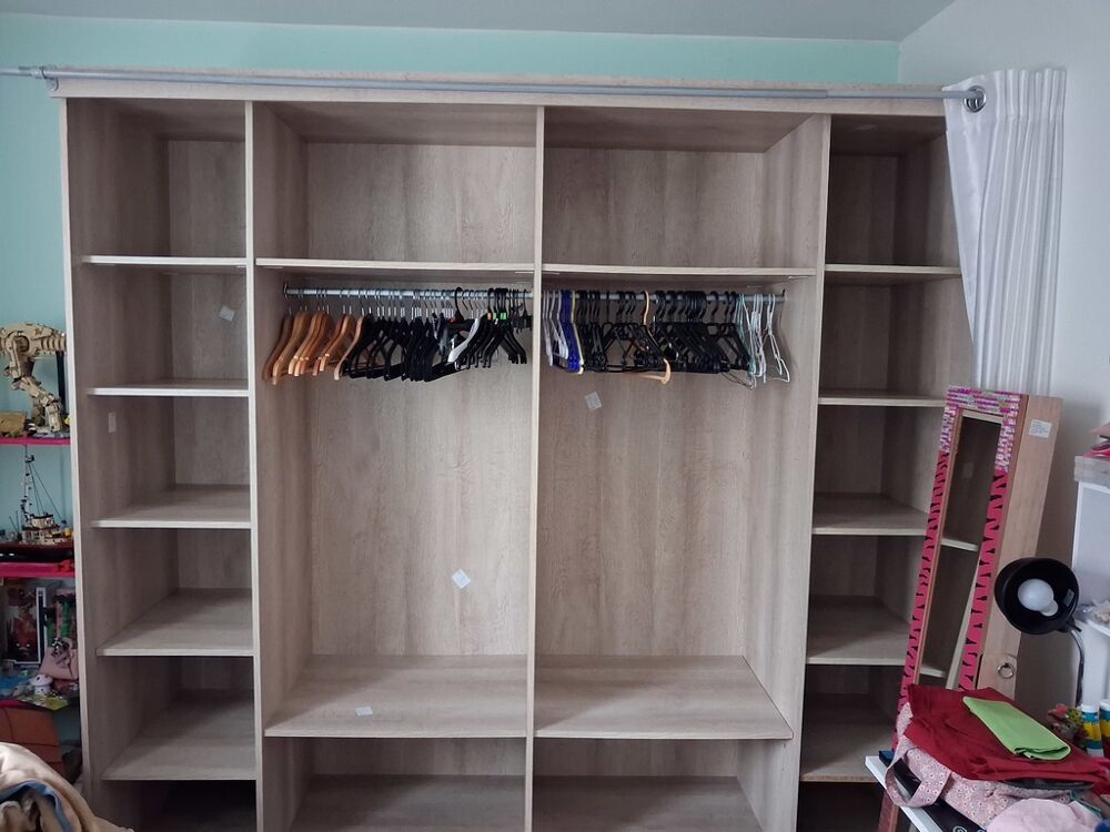 Armoire dressing penderie bois clair avec &eacute;tag&egrave;res Meubles