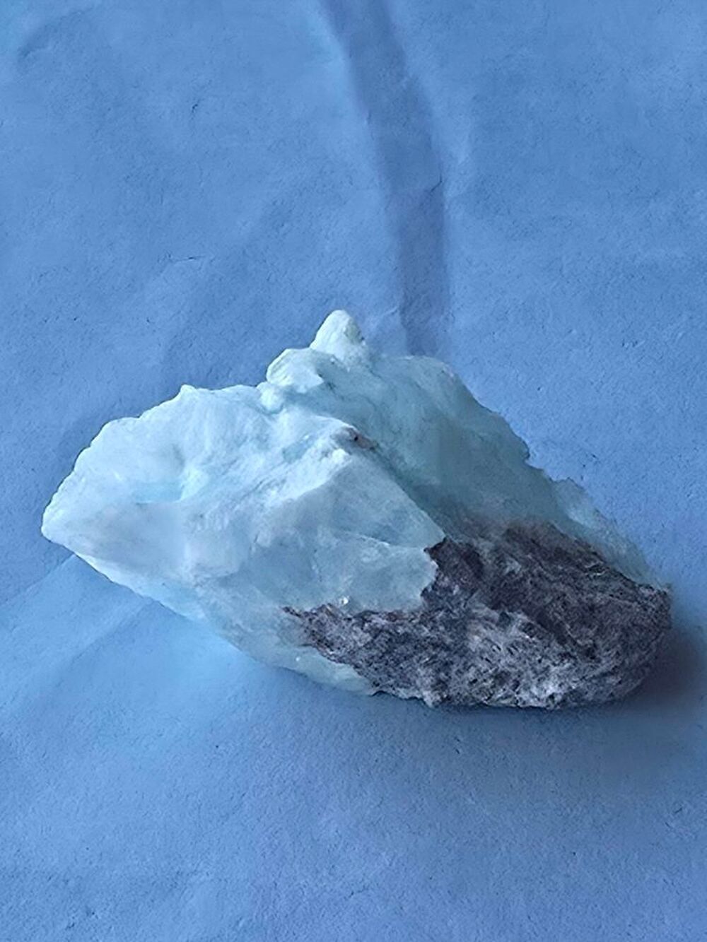 Sp&eacute;cimen H&eacute;mimorphite Bleut&eacute;e Etoil&eacute;e-RDC 21g 