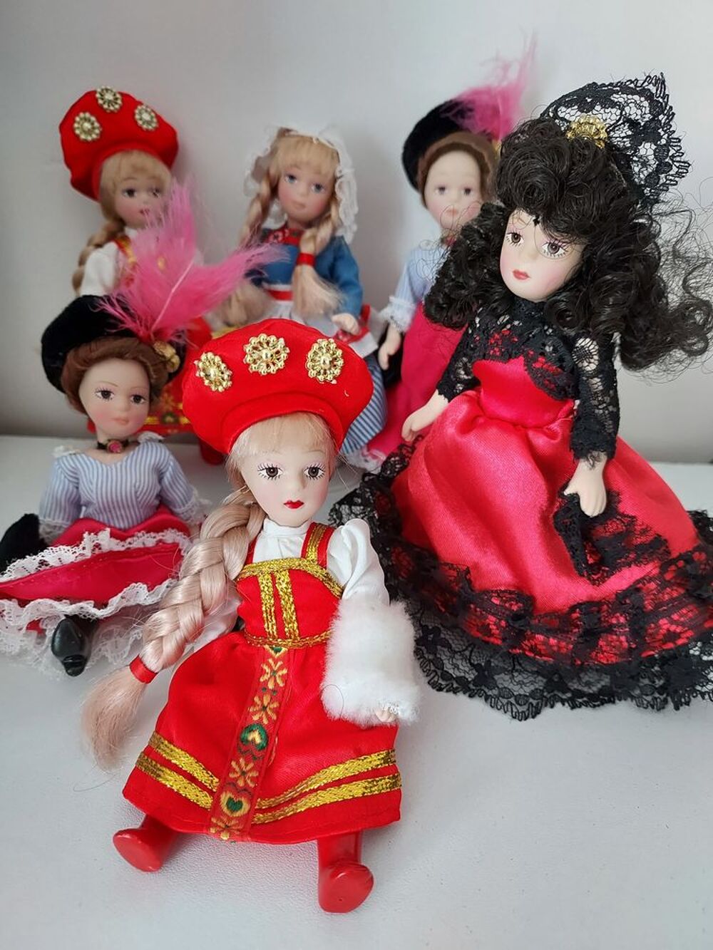 lot de 6 poup&eacute;es 