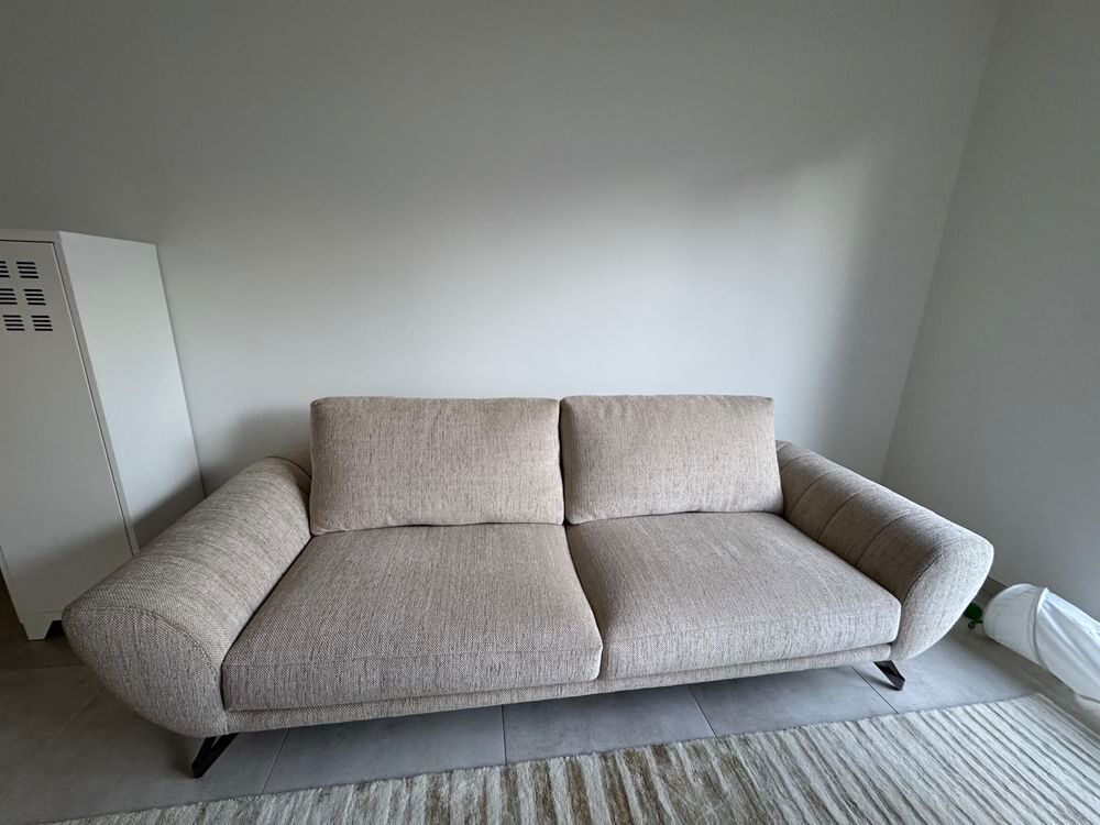 Canap&eacute; et pouf roche bobois neuf couleur beige sable Meubles