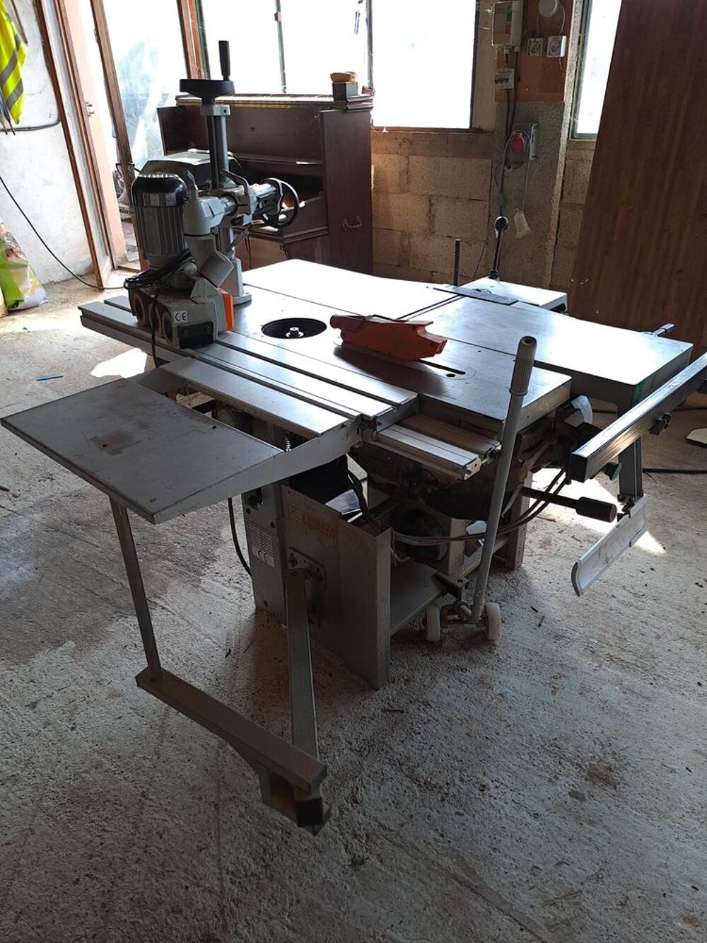 Machine &agrave; Bois LUREM 260 380 V Bricolage