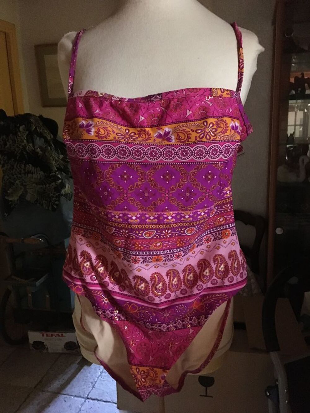 Joli maillot de bain une pi&egrave;ce Vêtements