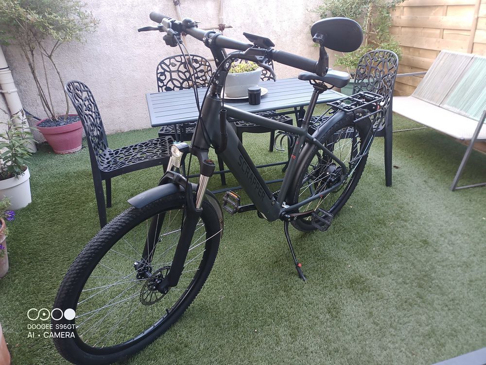 v&eacute;lo &eacute;lectrique en super &eacute;tat Vlos