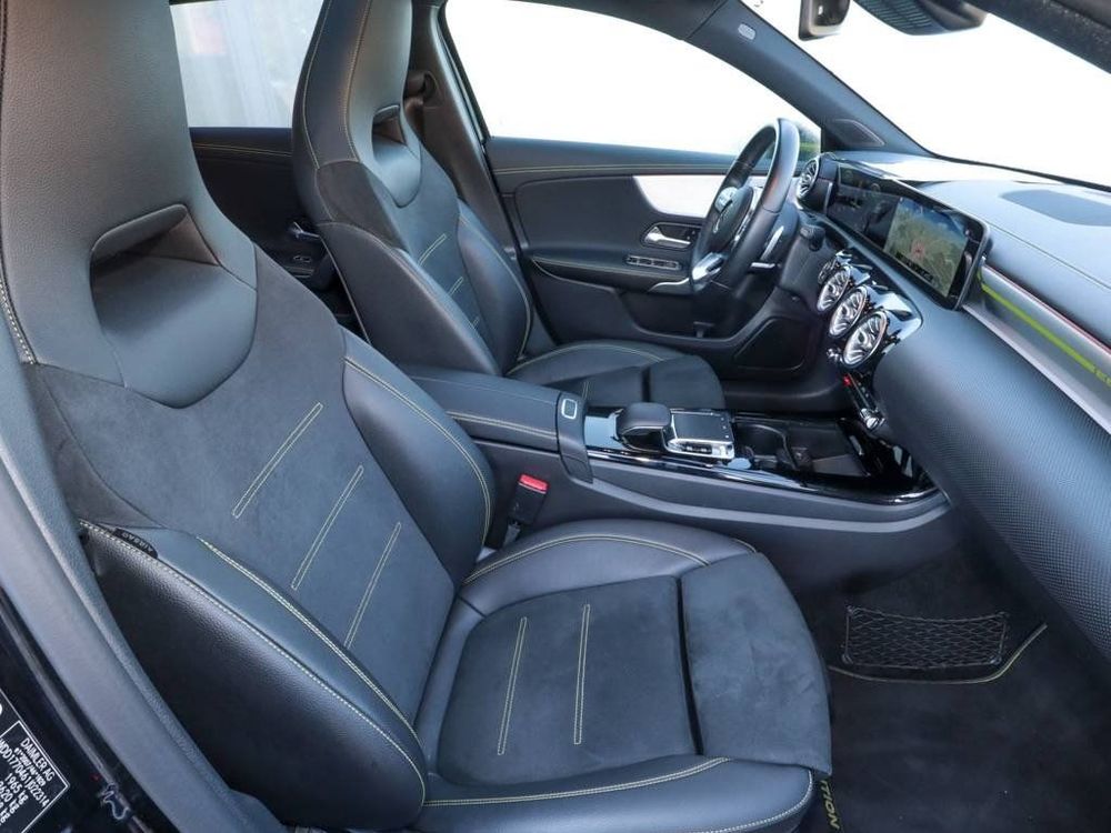 Classe A 250 Amg Line 224 ch &eacute;dition one 1 2018 occasion 69007 Lyon