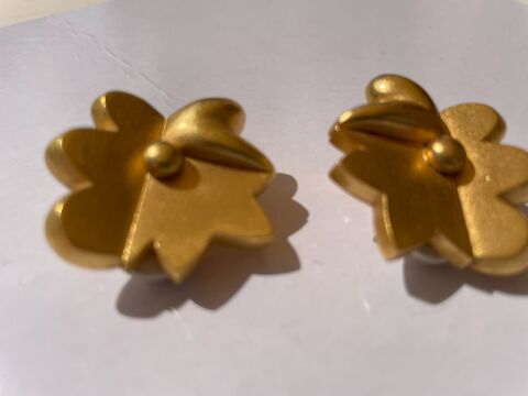 BO Clip dore Fleur facettes boule Christian LACROIX 145 Vigneux-sur-Seine (91)