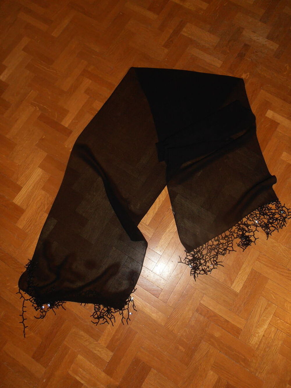 Etole voile noir 8 (79) Vêtements