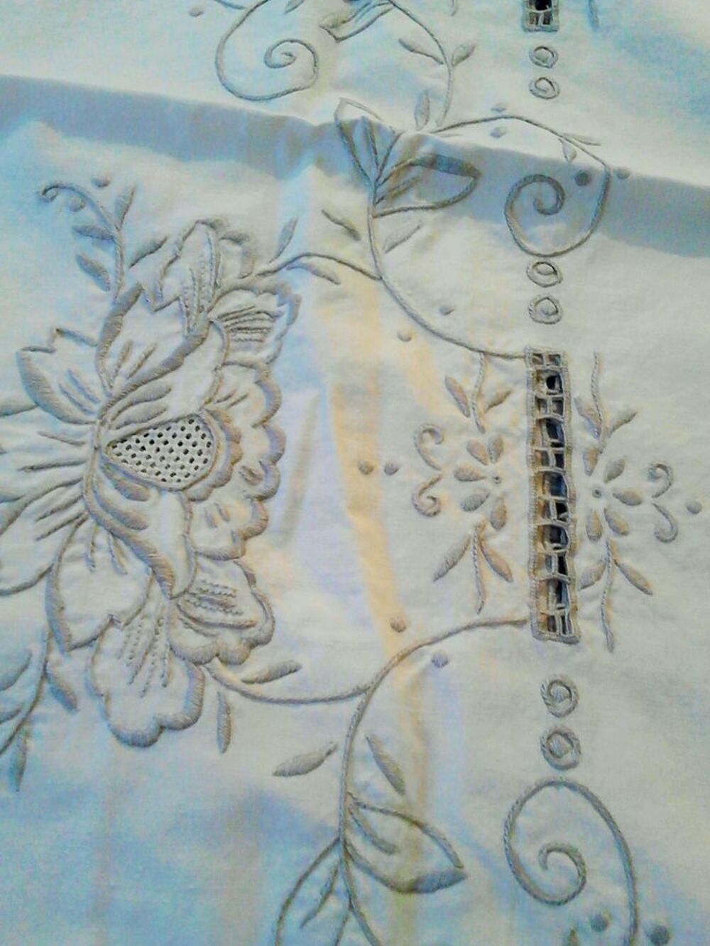 SUPERBE NAPPE RECTAGULAIRE Décoration