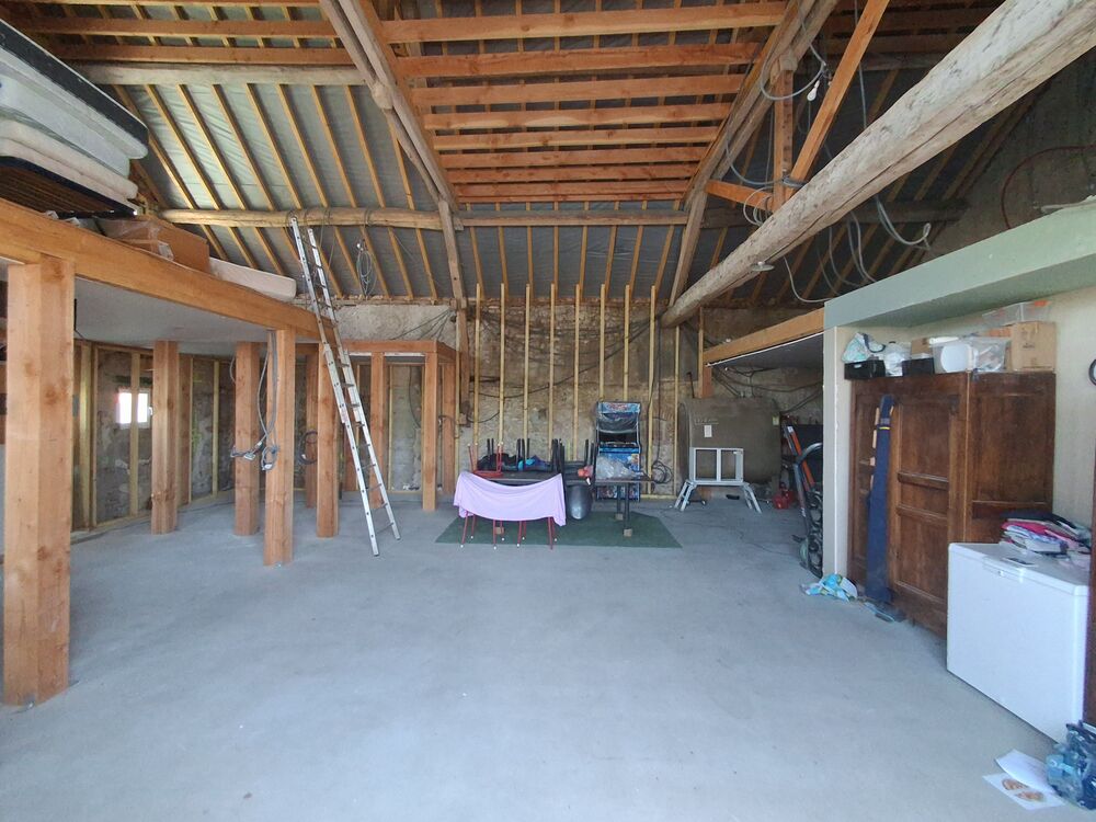 Vente Maison grande maison à rénover a 5 min du centre de saint pourcain Saint-pourçain-sur-sioule