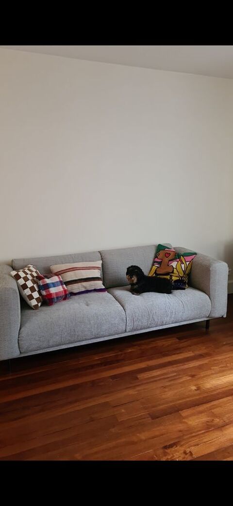 Canap� Maisons du Monde 3/4 places en velours c�tel� gris Bois-Colombes (92)