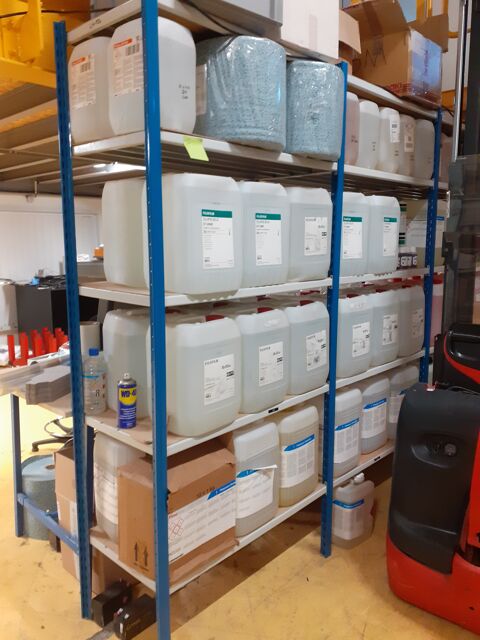 Etag�res de stockage 10 m�tres 1200 Cagnes-sur-Mer (06)