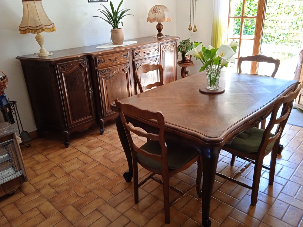 SALLE &agrave; MANGER Meubles