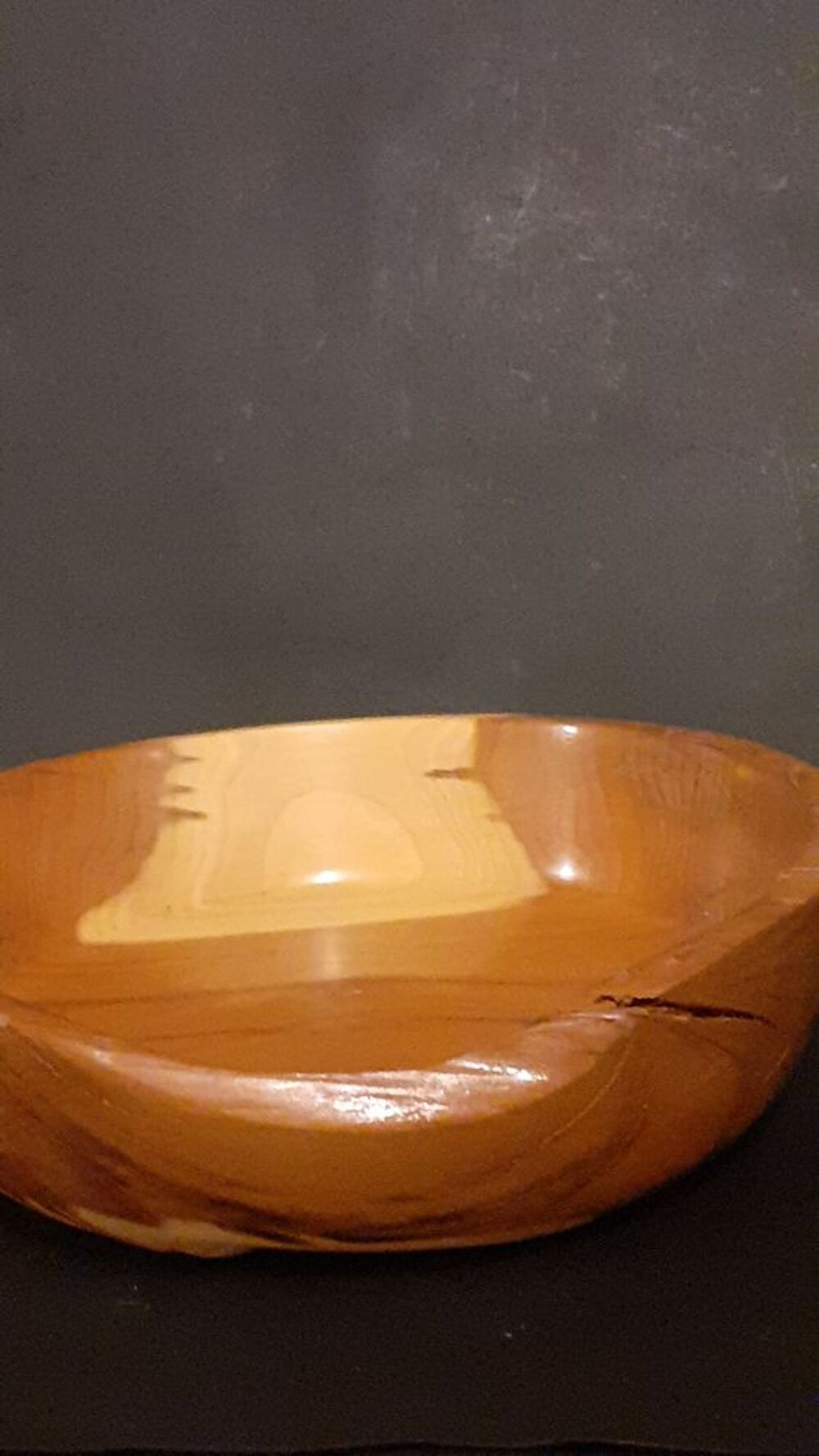 Un plat en bois de I F Décoration