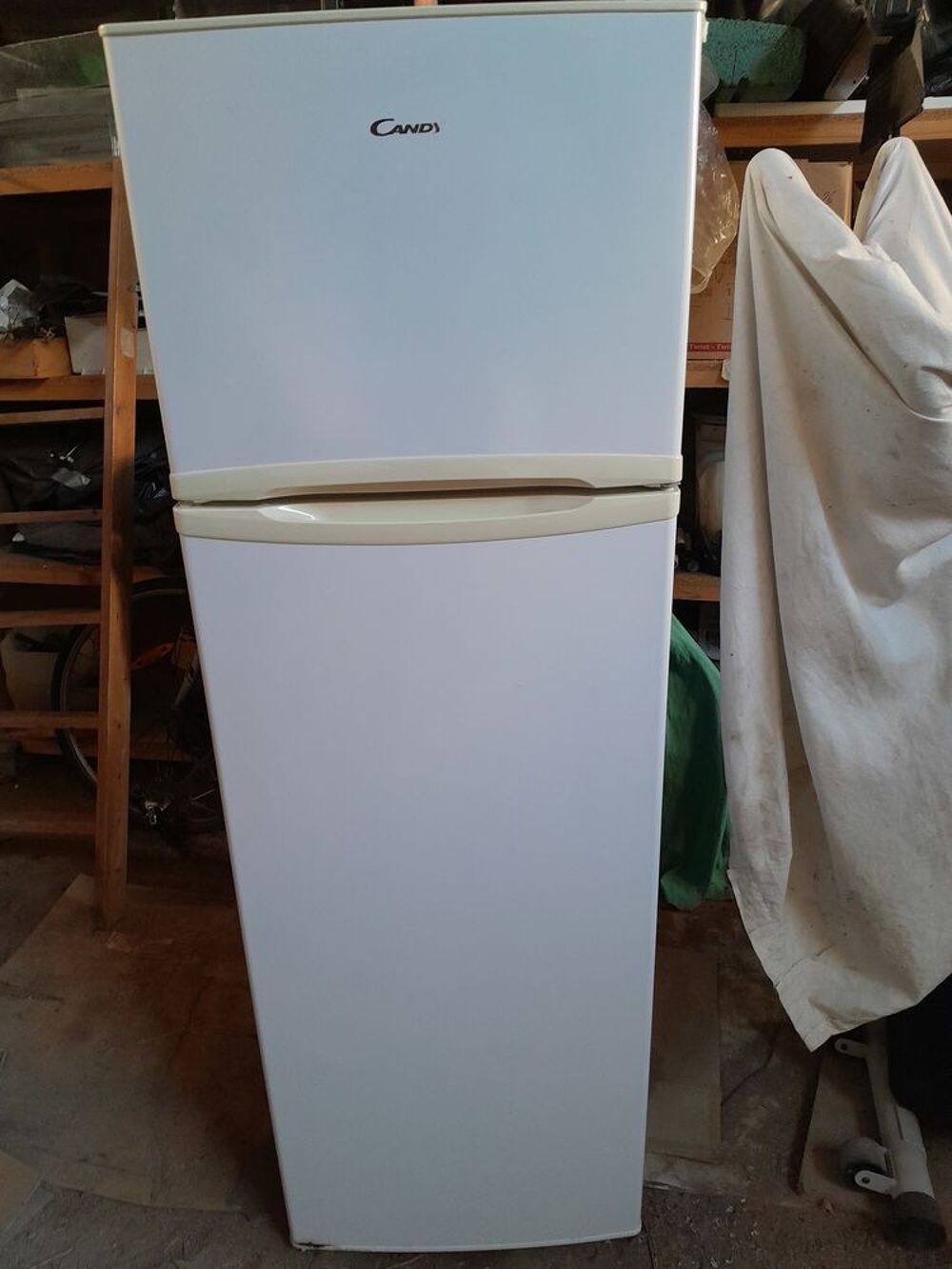 r&eacute;frig&eacute;rateur cong&eacute;lateur 257 litres Electroménager