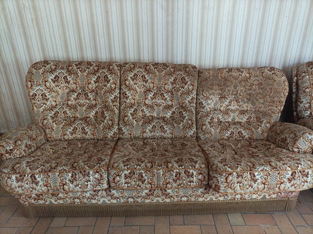 Canap&eacute; convertible vintage et ses deux fauteuils Meubles