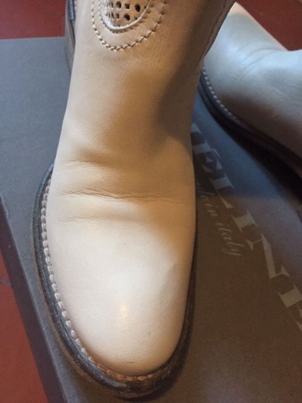 Bottines en cuir beige clair Chaussures