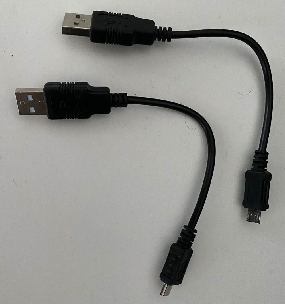 LOT 2 c&acirc;bles USB C Matériel informatique