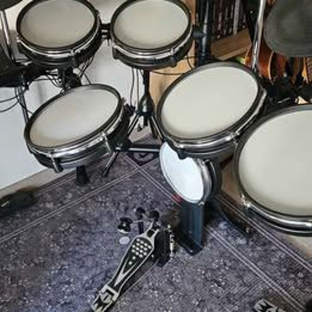 Mill&eacute;nium MPS 850 E-drum set Instruments de musique