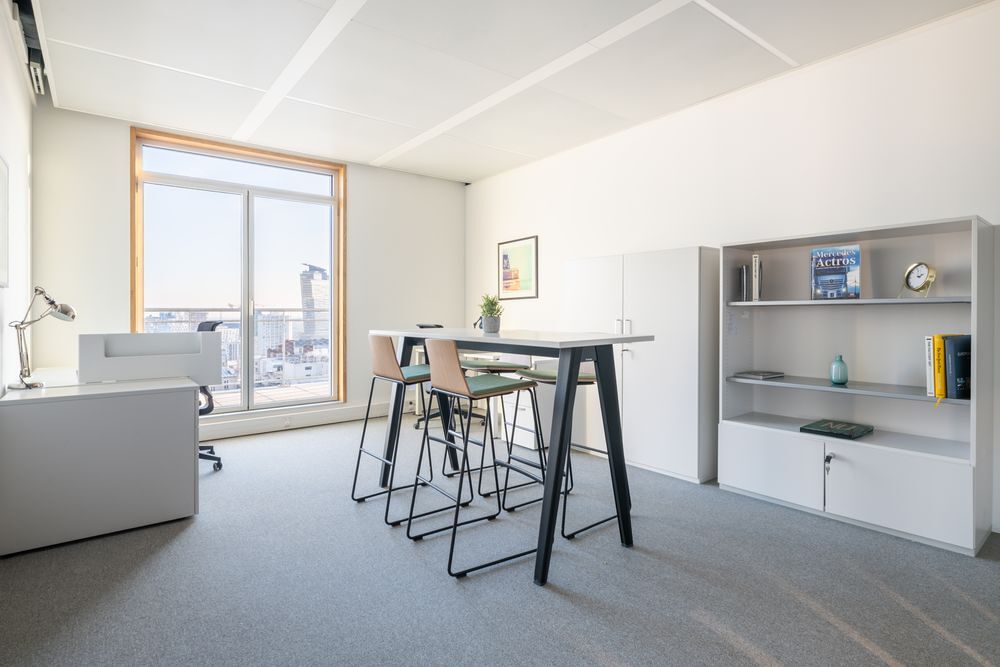   Réservez un bureau partagé ou un emplacement de coworking à Chateau des Rentiers 