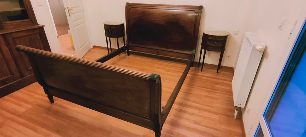 Armoire, cadre de lit et 2 chevets en acajou de Cuba Meubles