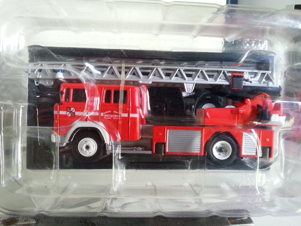 VOITURES MINIATURES - LOT N&deg; 9 