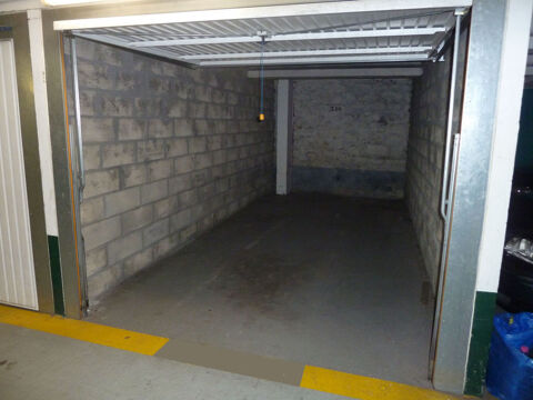  Parking / Garage  louer 14 m