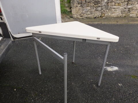 Table pliante 0 Saint-S�ve (33)