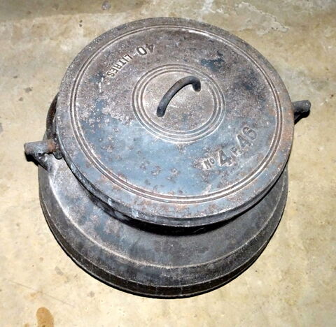 CHAUDRON EN FONTE . TBE. Parfait pour la  garbure  125 Nrac (47)