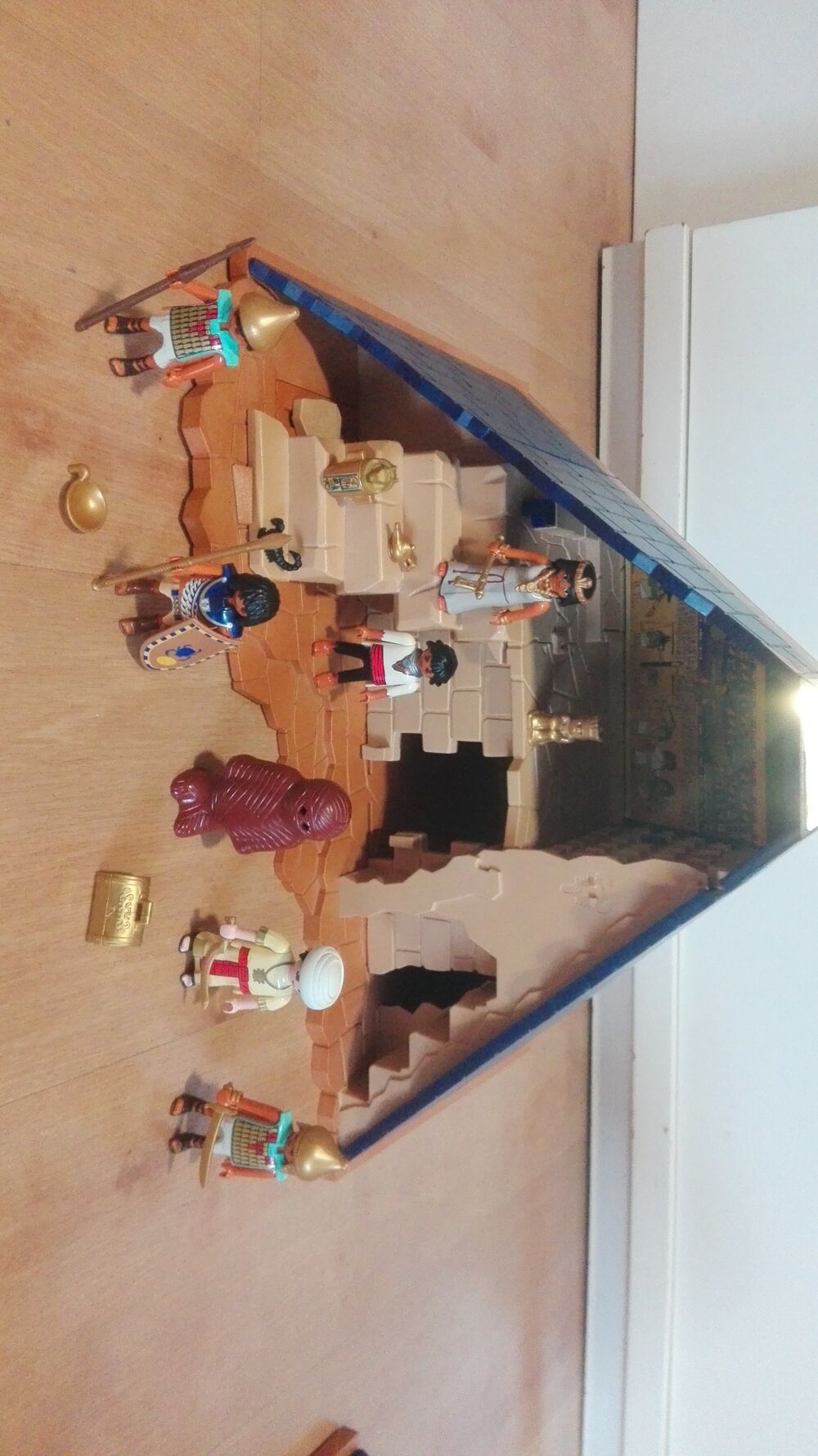 Playmobil, la pyramide d'Egypte avec des compl&eacute;ments Jeux / jouets