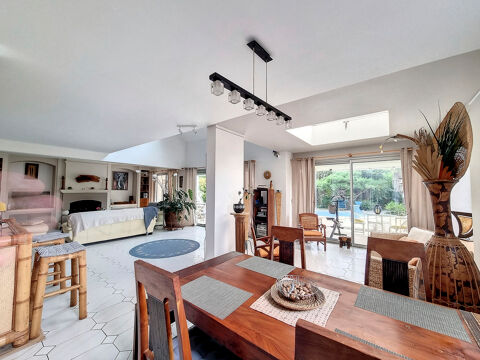 Table �  manger XL en acacia massif cir� 350 Montargis (45)