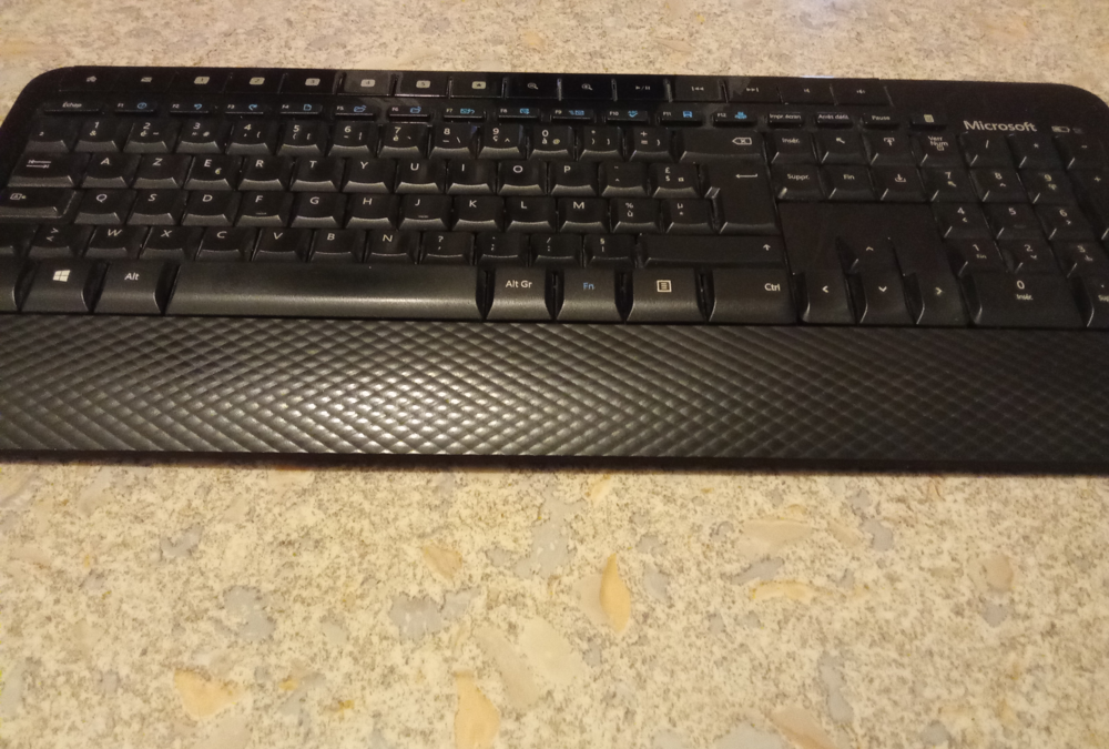 Clavier Microsoft Wireless + souris Matériel informatique