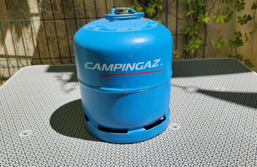 bouteille de camping gaz R 907 
Bricolage