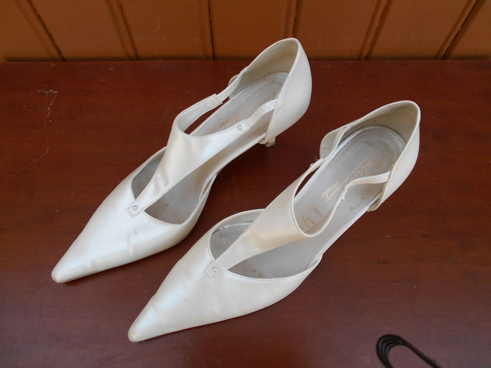 ESCARPINS cuir " Julia Moda " P. 39 Chaussures