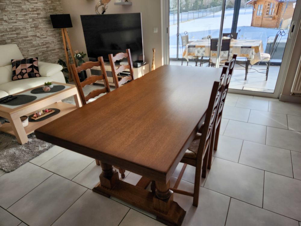 Salle &agrave; manger en ch&ecirc;ne Meubles