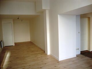  Atelier à louer 3/4 pièces 85 m² Angoulême