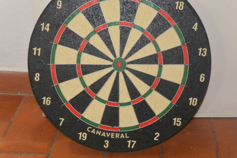 Jeux de flchette 17 La Garde (83)