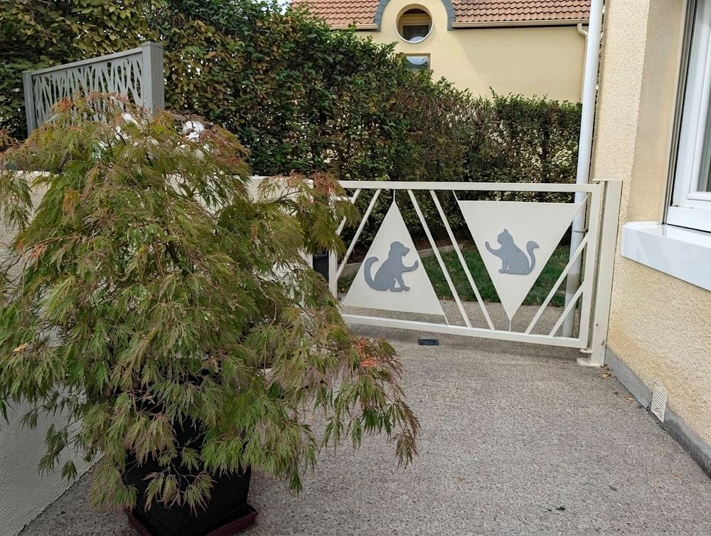 Vente Maison coup de coeur pour cette maison au fond d'une impasse au calme École-valentin