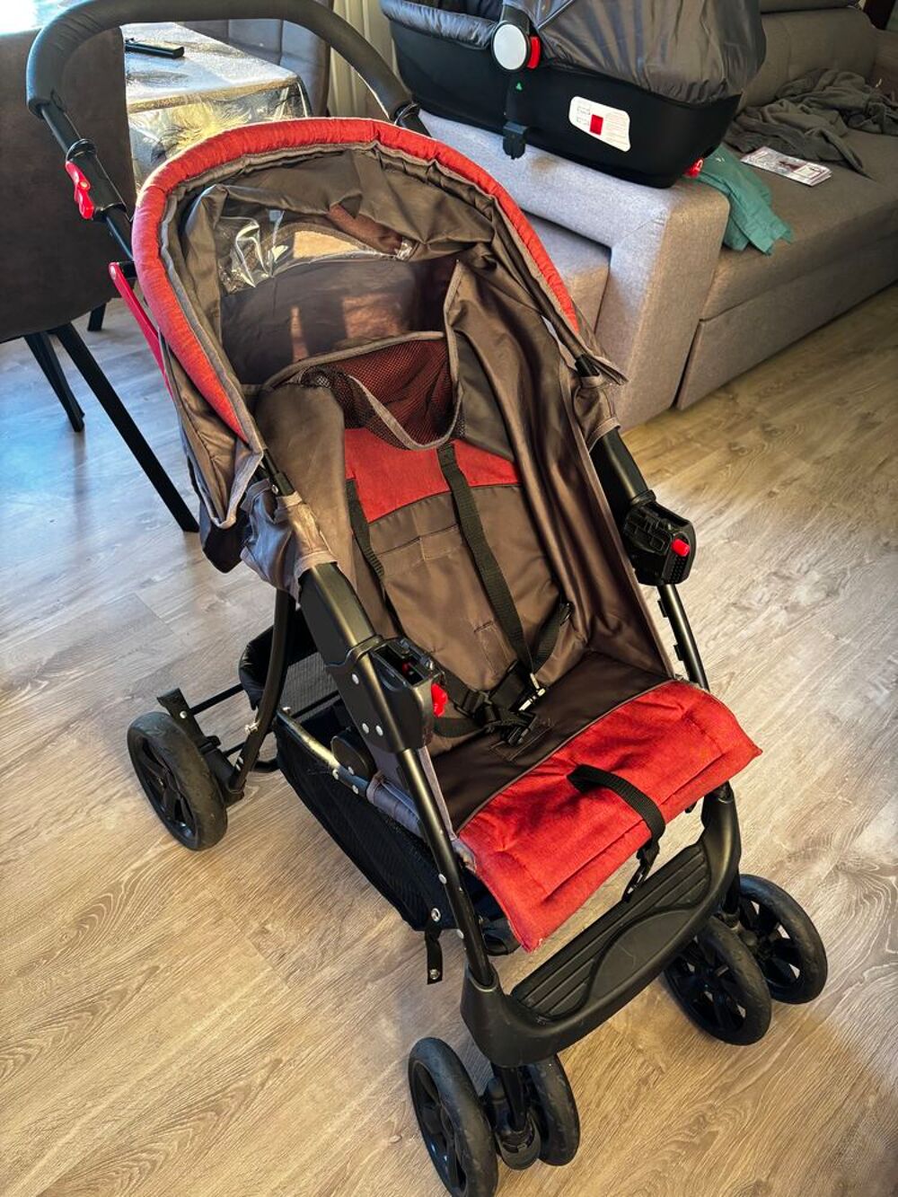 Ensemble poussette+ cosy+ nacelle Puriculture