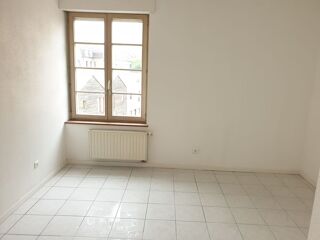  Appartement à louer 3 pièces 75 m²