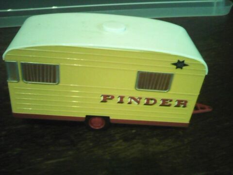 Caravane Pinder 1/43 Modèle réduit 18 Marmande (47)