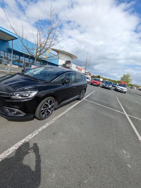 Renault Grand scenic IV Grand Scenic Blue dCi 120 EDC Business 2020 occasion Nantes 44000