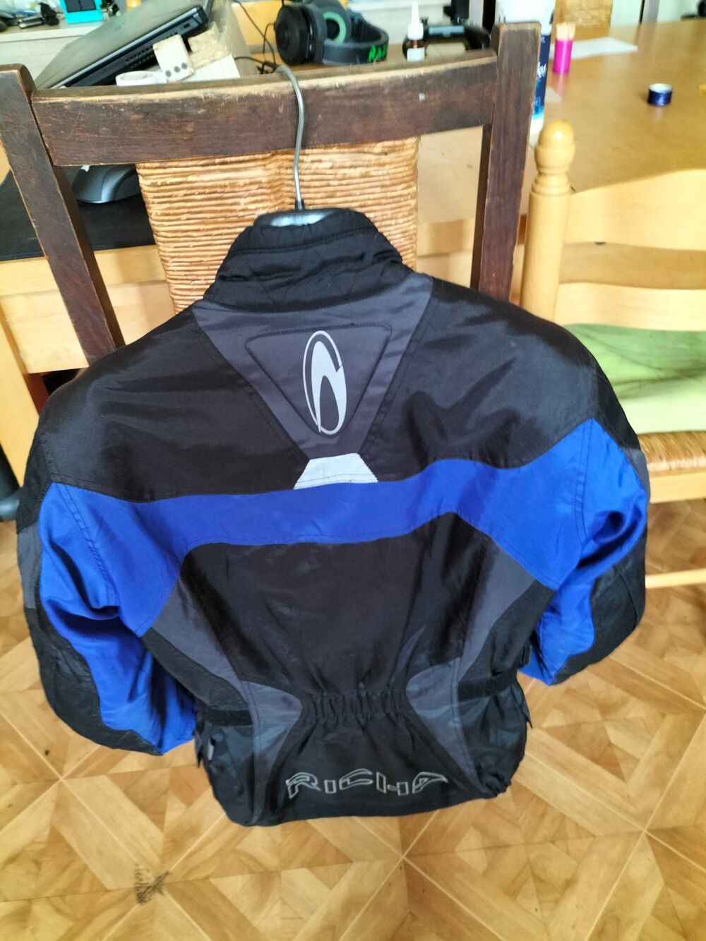 &agrave; vendre Vtements