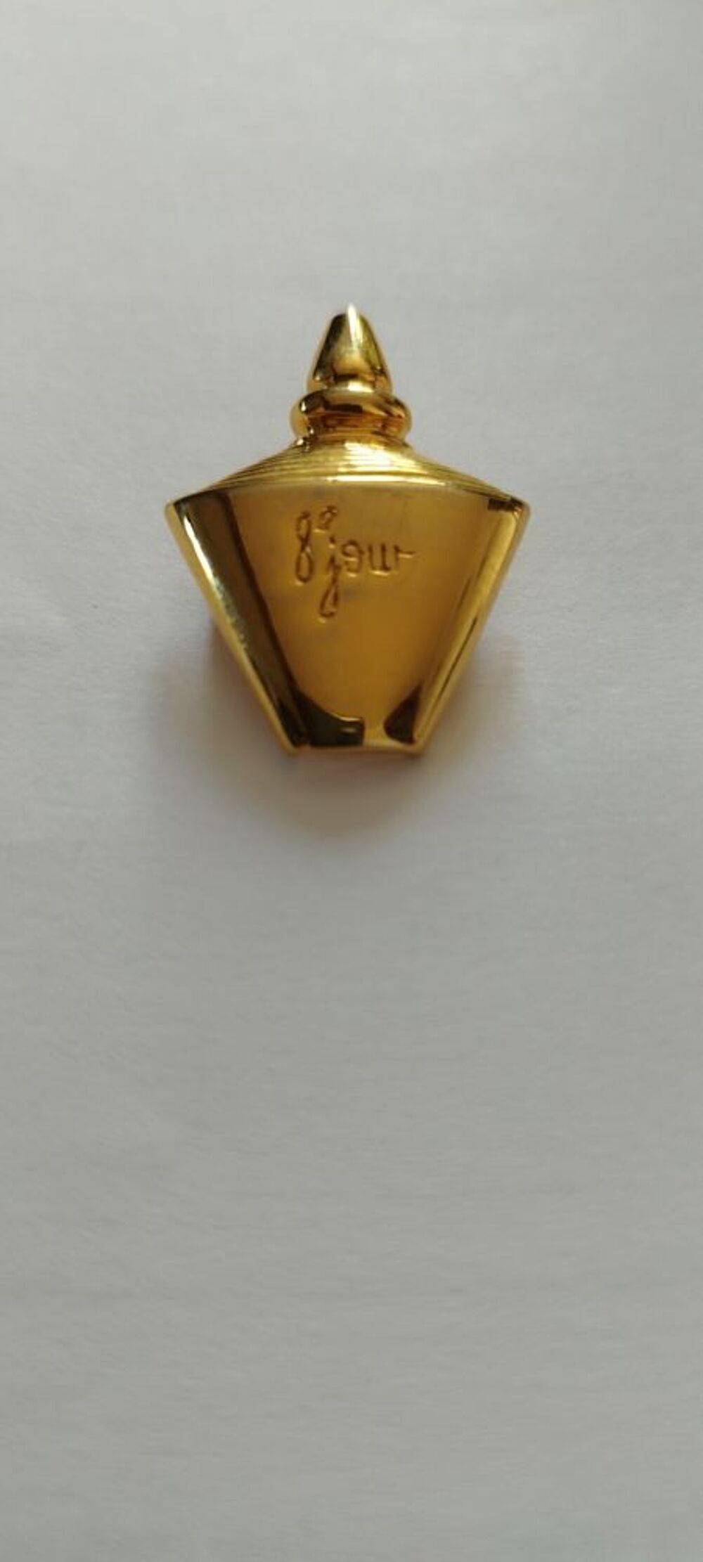 Broche Yves Rocher Bijoux et montres