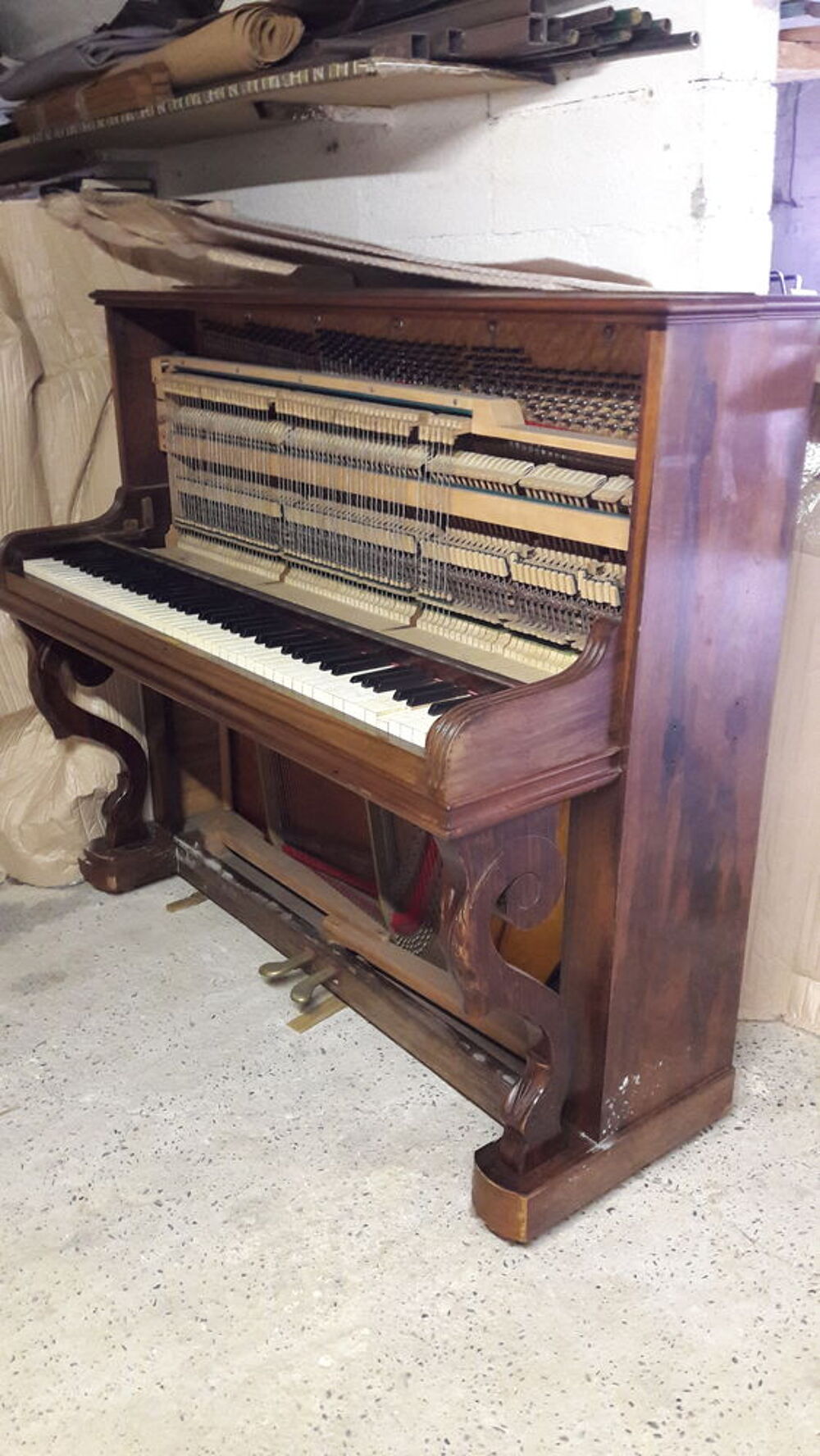 Piano droit Instruments de musique