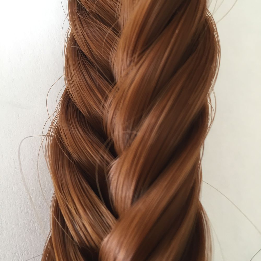 Tresse de cheveux synth&eacute;tique AUBURN NEUVE Bijoux et montres