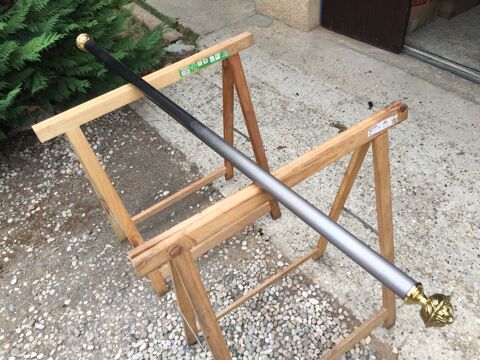 Une Tringle  rideaux 5 Romans-sur-Isre (26)