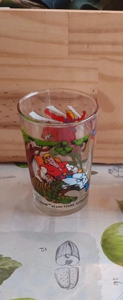 verre les maitres de l'univers 
vintage 
made in france 
12 Aubvillers (80)