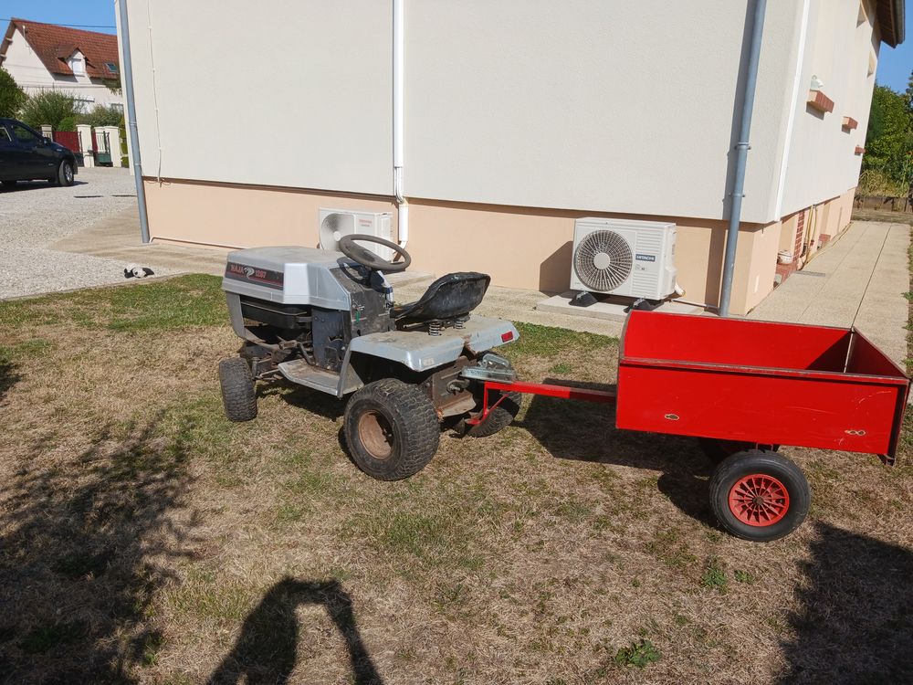 Tracteur tondeuse 11cv avec remorque Jardin