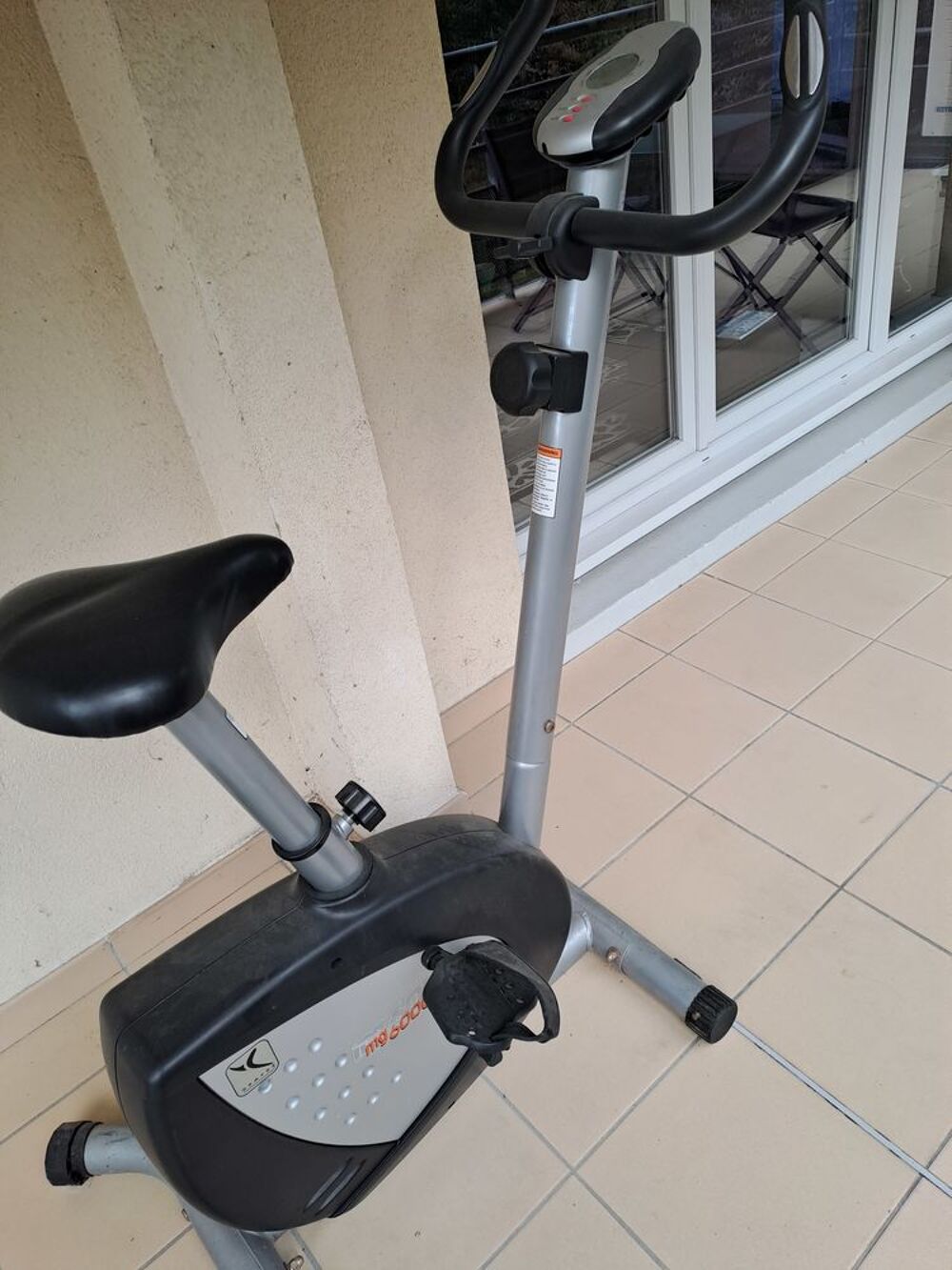 VELO APPART DOMYOS MG 6000 Vélos