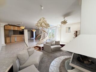  Maison  vendre 11 pices 210 m